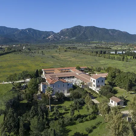 Cavalieri Country 4* Пула